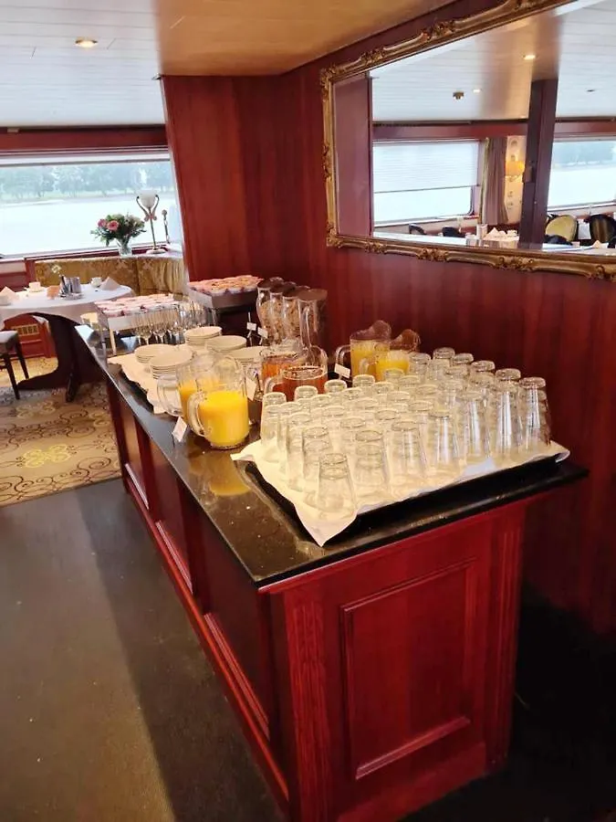 Fairtours Hotelschiff Rembrandt van Rijn*** Köln 0*,  Deutschland