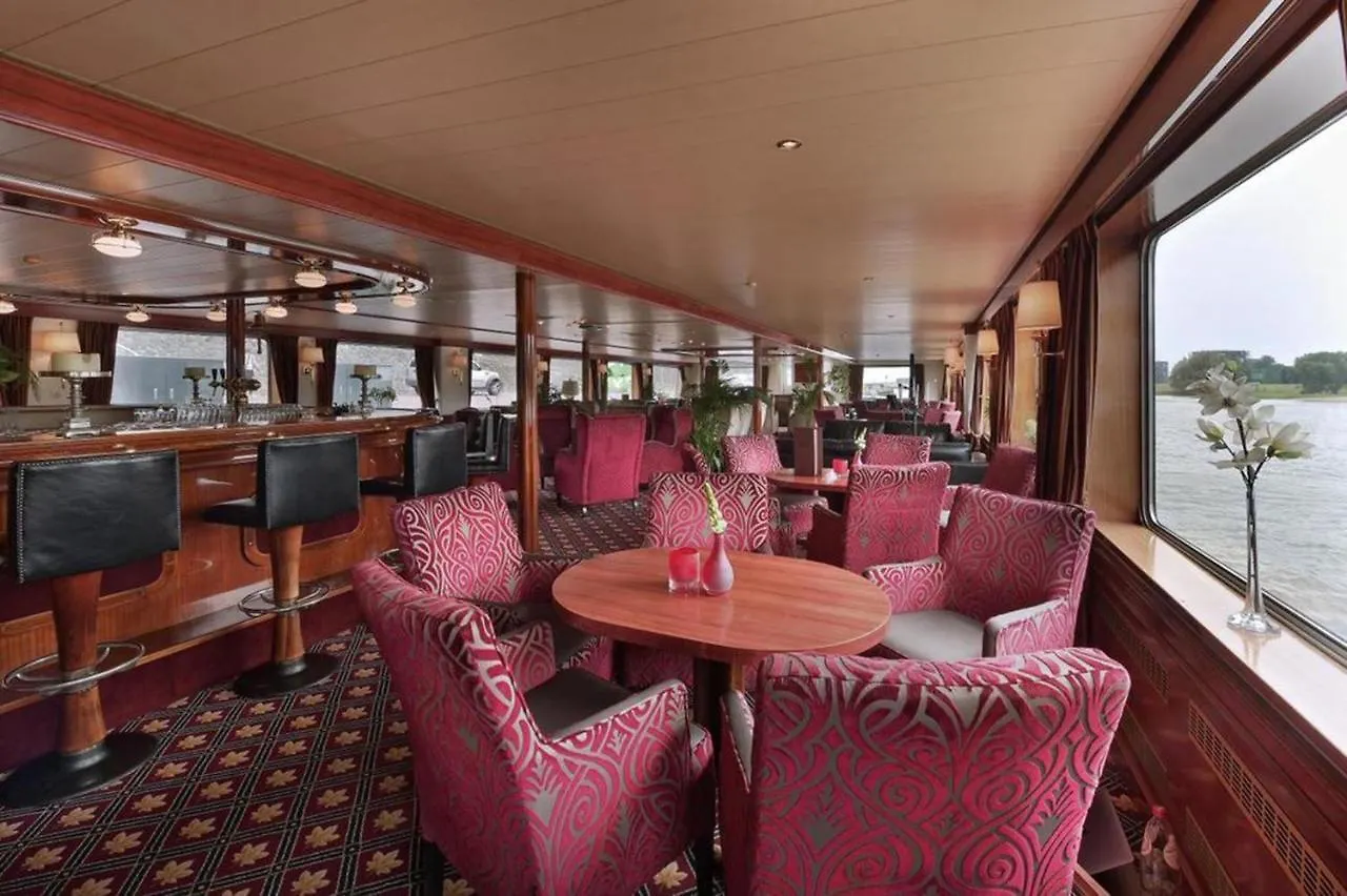 Bådhotel Fairtours Hotelschiff Rembrandt Van Rijn*** Koeln